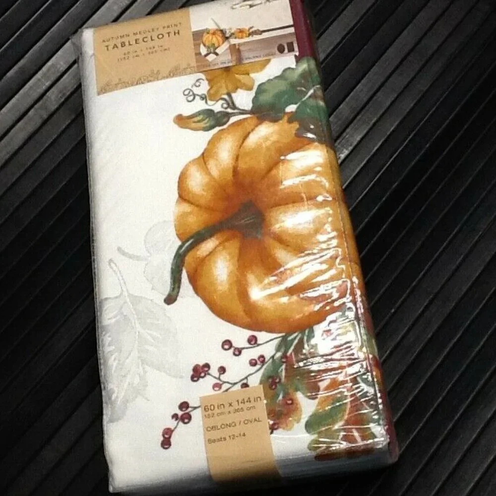 new Autumn Medley Pumpkin Damask 60
